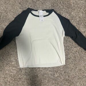 Brandy Melville Long Sleeve crop top